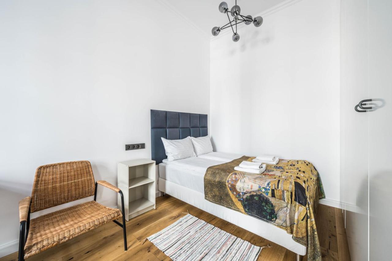 Rent Like - Garbary 32 Apartment