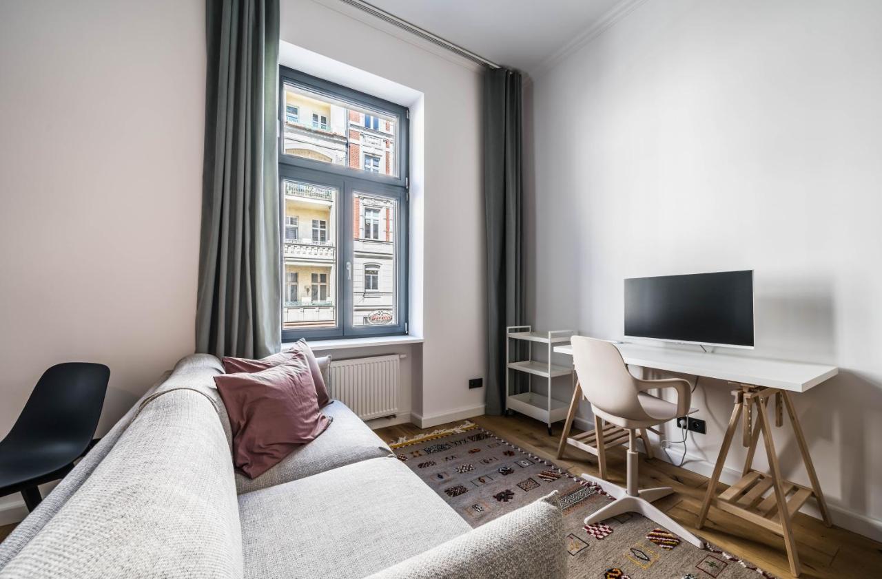 Rent Like - Garbary 32 *